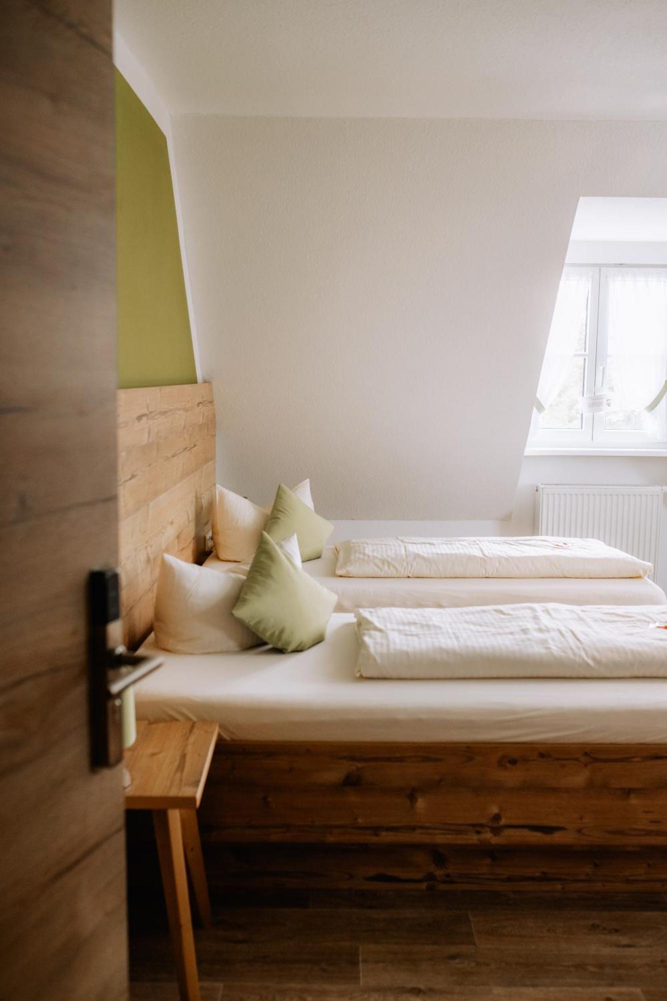 Landhotel Gary Wolframs-Eschenbach Szoba fotó