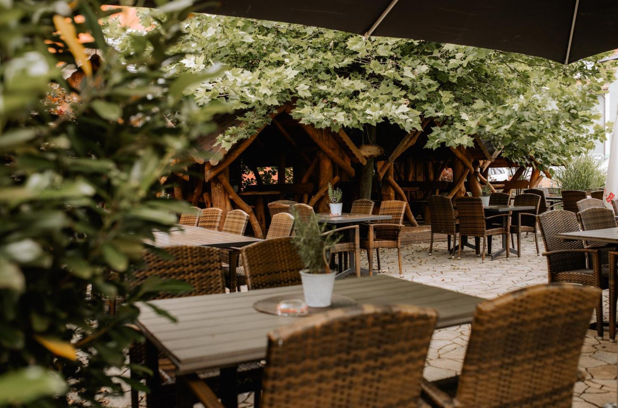 Landhotel Gary Wolframs-Eschenbach Kültér fotó